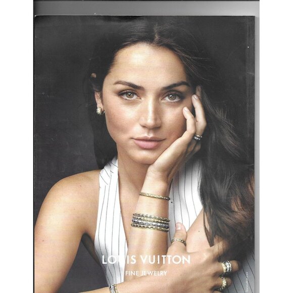 Hana Hou! The Magazine of Hawaiian Airlines Dec Jan 2025 Art Culture Travel - Picture 2 of 7